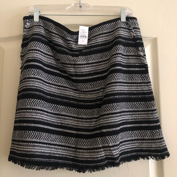 🎉HOST PICK🎉LOFT Textured Stripe Skirt w/ Pockets - Picture 3 of 6